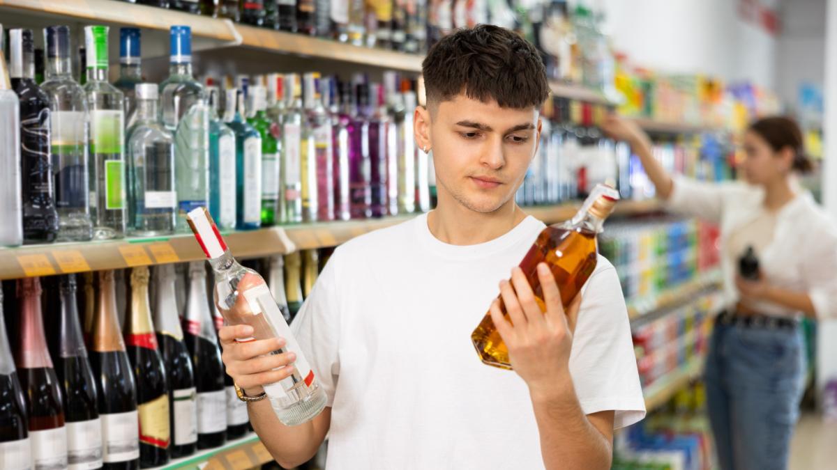 premiera in europa tara in care varsta clientilor va fi verificata digital in magazine fara tigari si alcool pentru minori