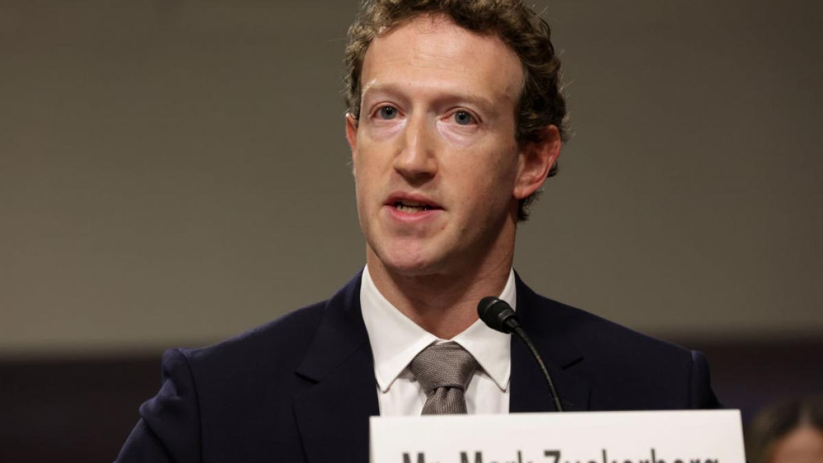 mark zuckerberg inchide metaverse si pierde 80 de miliarde de dolari compania se va concentra pe inteligenta artificiala