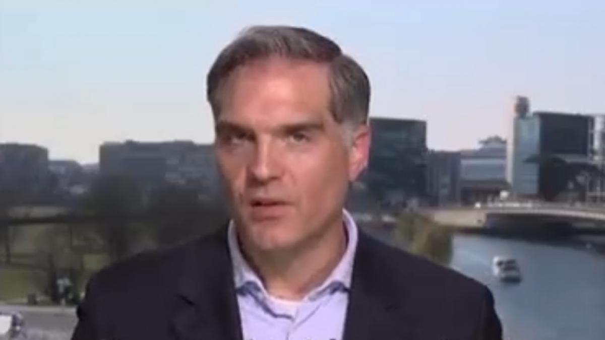 interviu cu jurnalistul cnn care a relatat din iran din mijlocul razboiului oamenii sunt speriati le e teama sa mearga si la munca