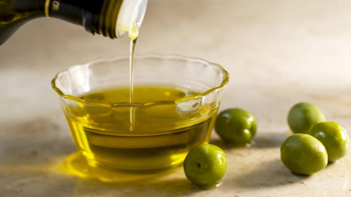 cum alegi uleiul de masline la ce trebuie sa fii atent inainte de a l cumpara