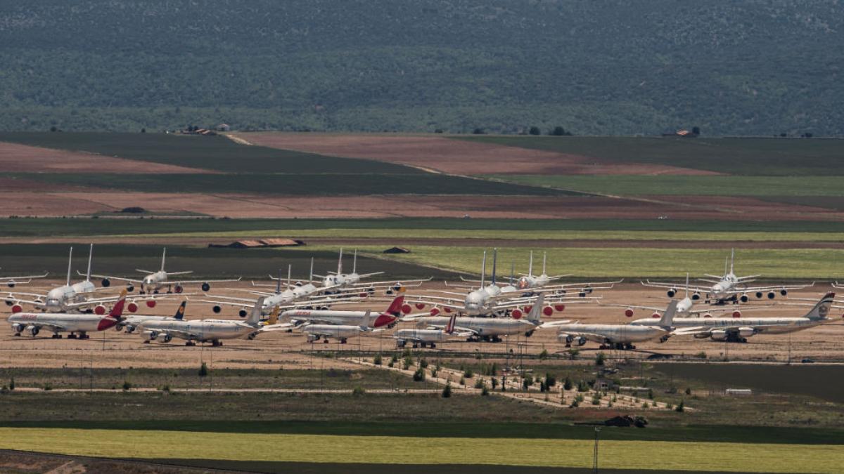 un aeroport izolat din spania devine din nou parcare pentru avioane de data aceasta din cauza razboiului din iran
