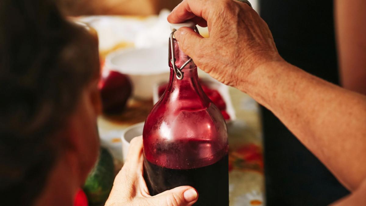 o sticla de suc care a explodat i a provocat pagube de 20 de mii de lire unei femei din marea britanie