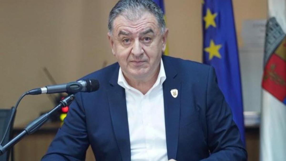 primarul social democrat din pitesti atac la adresa parlamentarilor psd de arges nu ajuta orasul dar se lauda