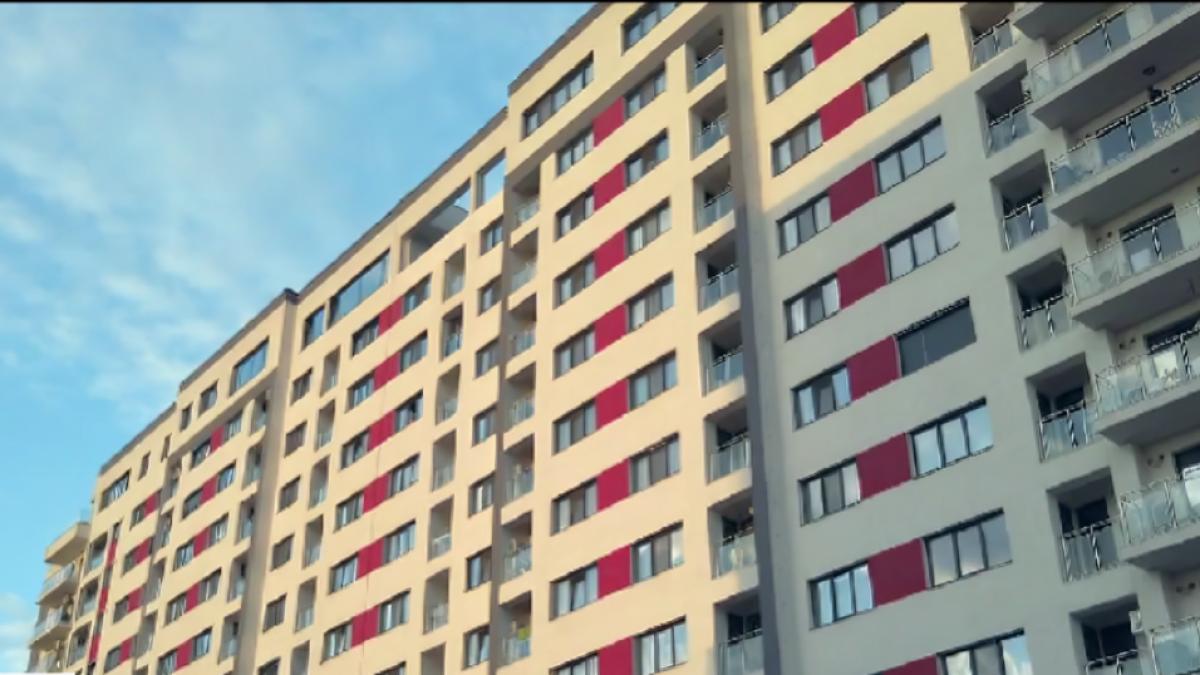 tot mai putini romani isi permit sa si cumpere o locuinta care sunt cauzele si cum a fost afectata piata imobiliara in 2026