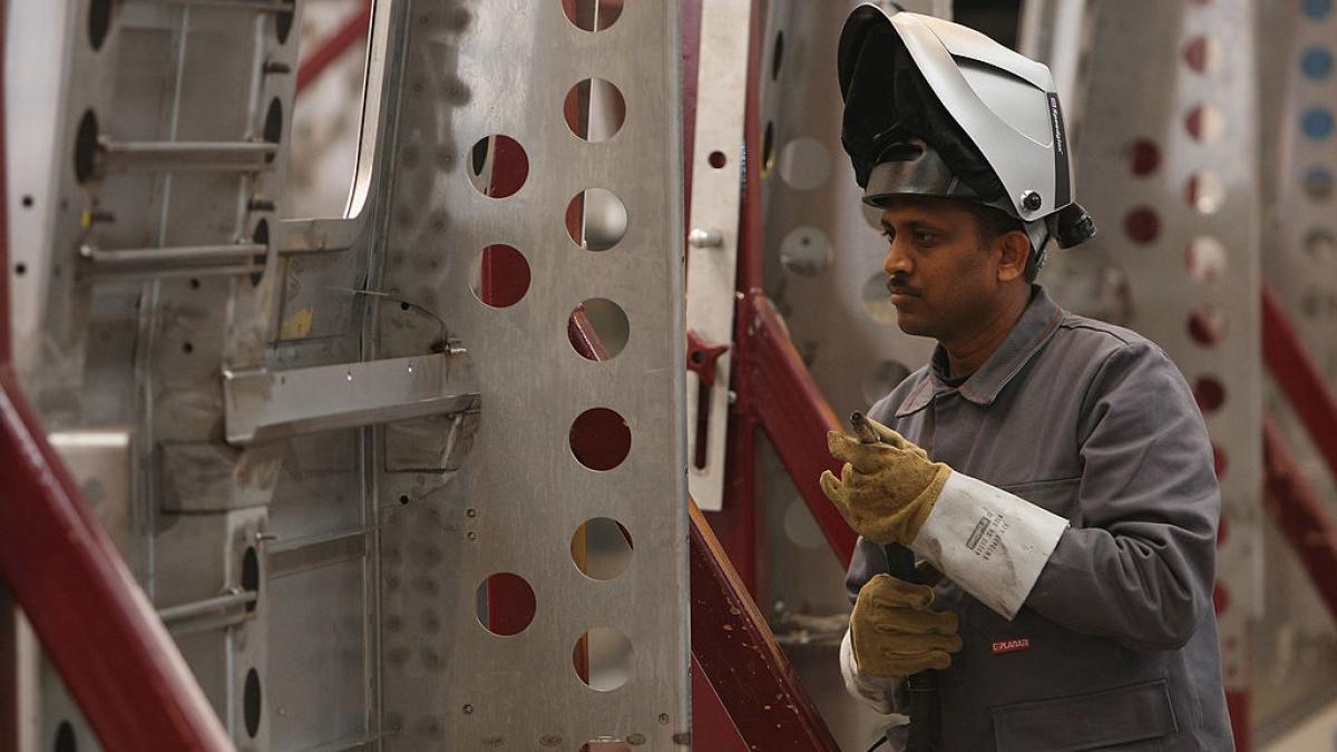 germania nu mai are muncitori si ii cauta in india avem multi angajatori disperati nu gasesc pe nimeni sa lucreze pentru ei