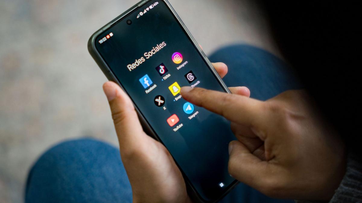 rusii ocolesc blocada digitala a lui putin cu o aplicatie coreeana kakaotalk descarcata masiv dupa interzicerea telegram