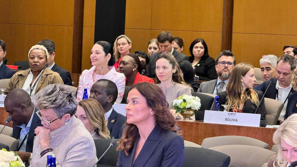 imagini in premiera cu mirabela gradinaru la washington la summit ul melaniei trump