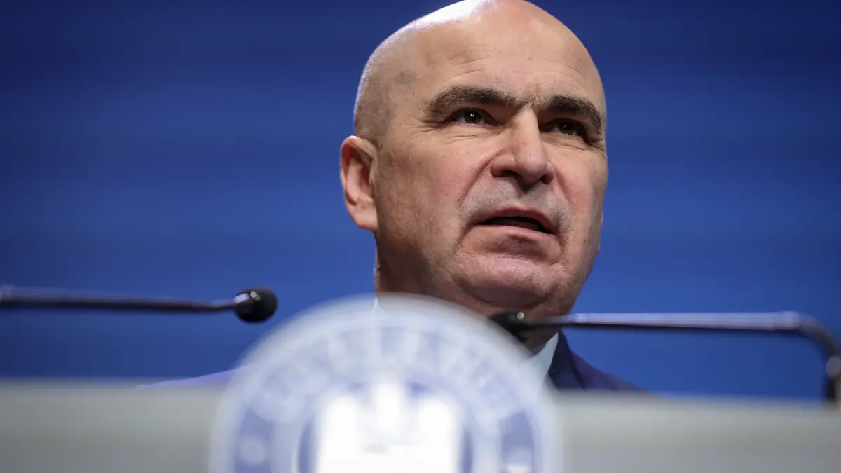 inteleg situatia insa sunt corect si va spun adevarul ce le a spus bolojan minerilor protestatari de la ce oltenia