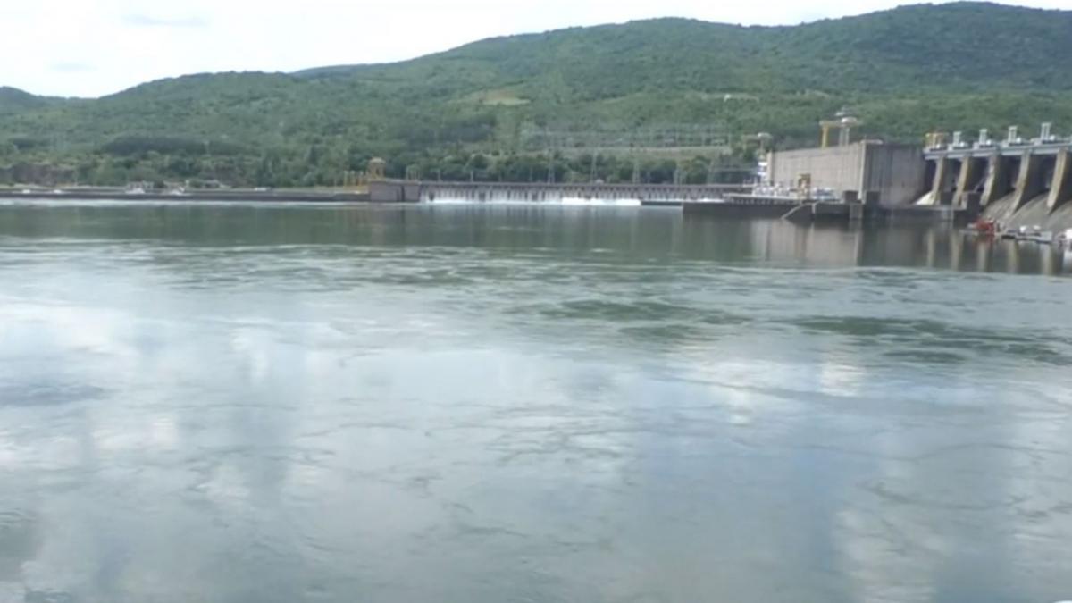 semnal de alarma debitul dunarii in declin afecteaza productia de energie si economia