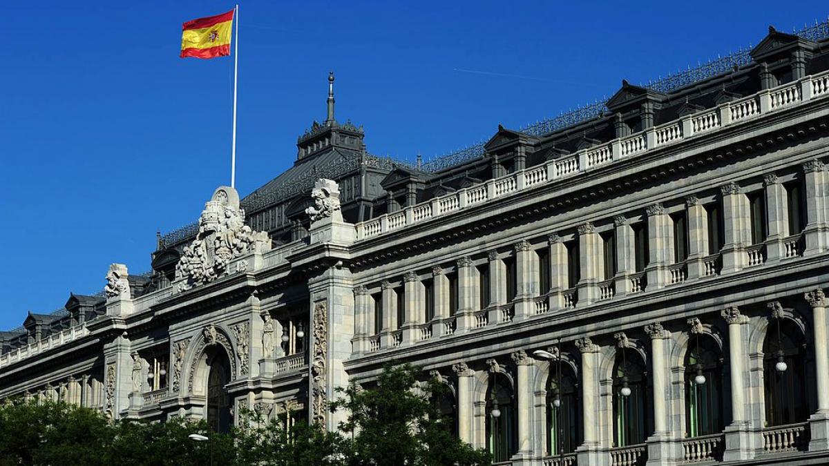 spania da cate 600 de euro pe an pentru fiecare copil in familiile cu venituri reduse ce romani se califica pentru ajutor de la guvern