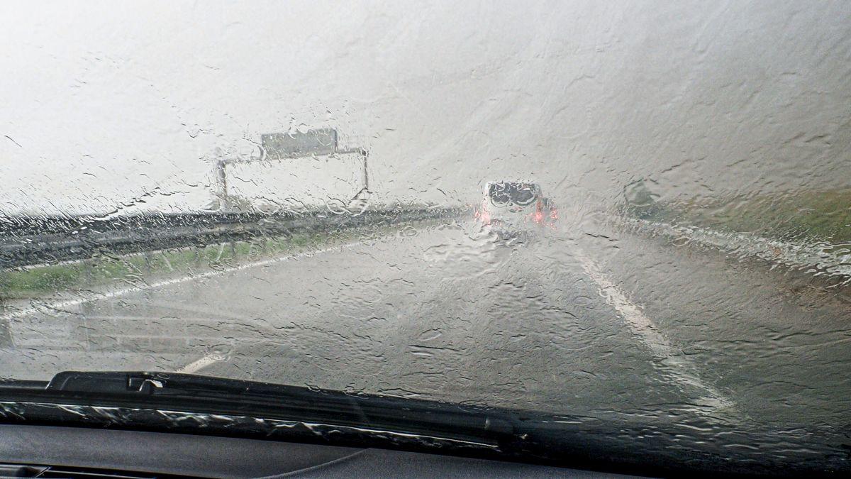 valul de aer polar din vest loveste romania ninsori la munte ploi abundente si vant puternic in toata tara cum va fi vremea de paste