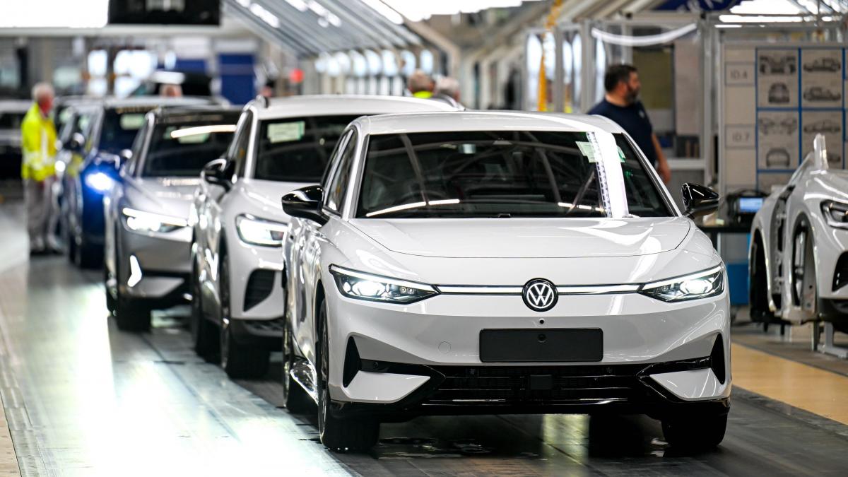 volkswagen recheama in service aproape 100 000 de masini electrice ce probleme au gasit la baterii si ce modele sunt afectate
