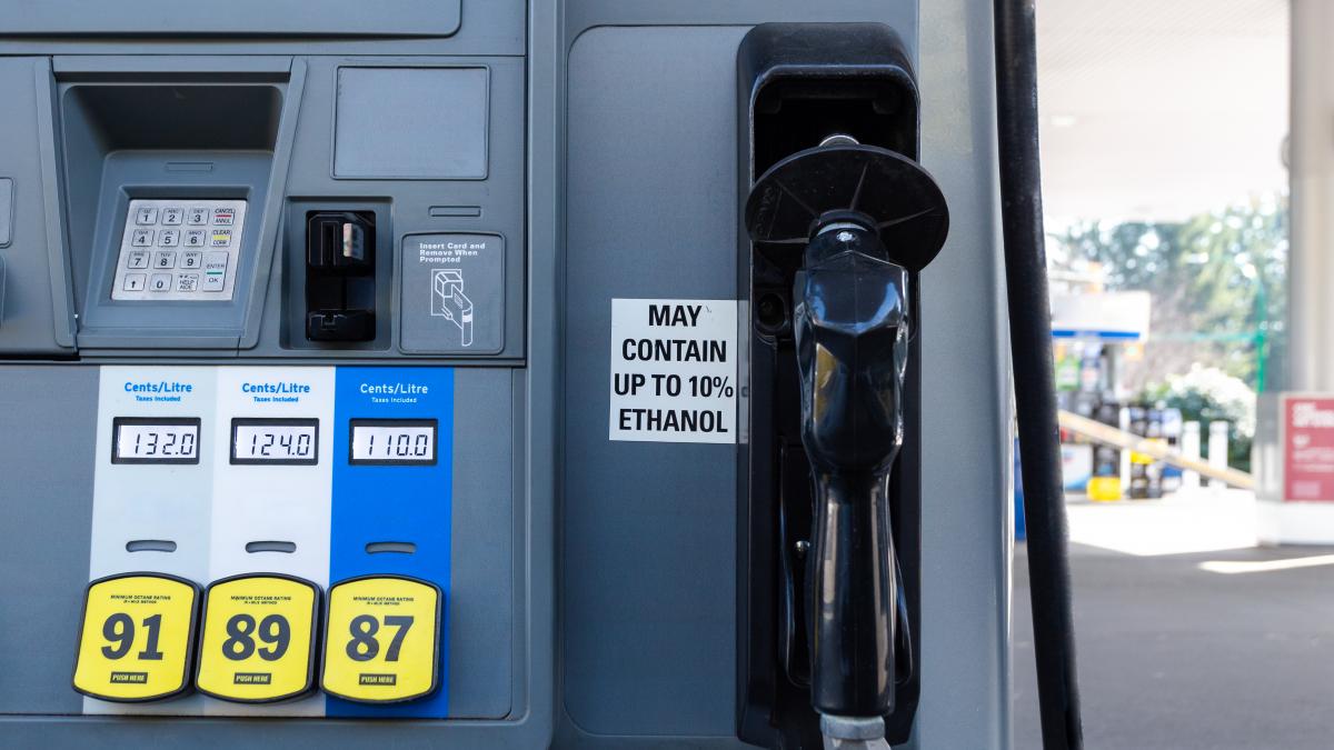 americanii vor avea benzina mai ieftina sua au autorizat un amestesc controversat doar ca sa scada preturile la pompa