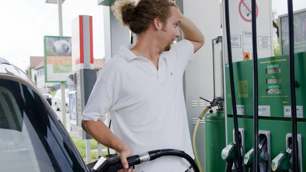 de ce reducerea accizelor la motorina si benzina nu va opri scumpirile la pompa economist pana la urma tot acolo ajungem