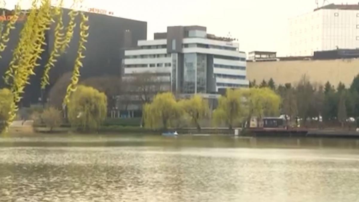 destinatia din cluj napoca unde businessul intalneste natura confort si facilitati moderne pe malul lacului gheorgheni