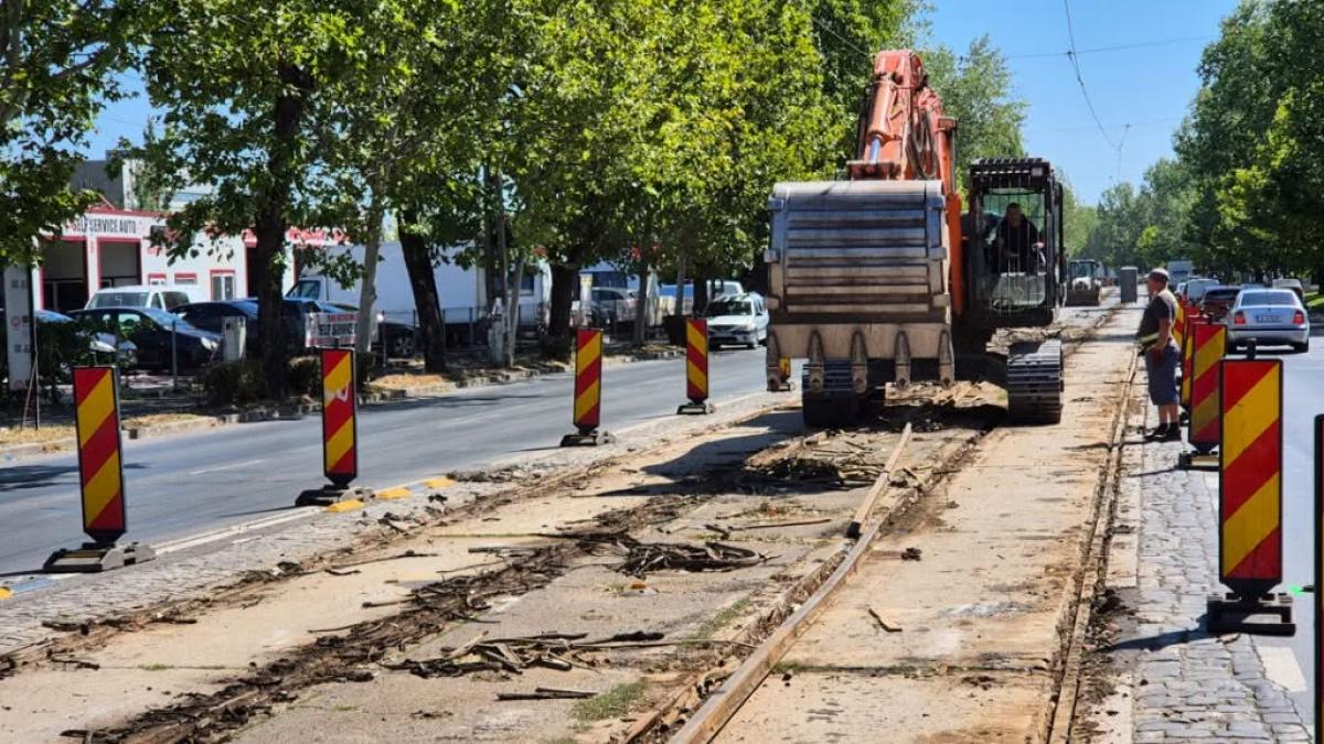 tramvaiul 55 nu mai circula de sambata tpbi modifica traseul liniei 97 si infiinteaza linia naveta 655