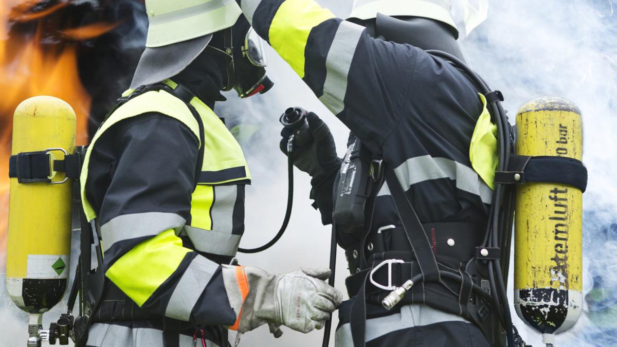 sute de persoane au fost evacuate dupa ce un incendiu a cuprins un club de noapte din germania