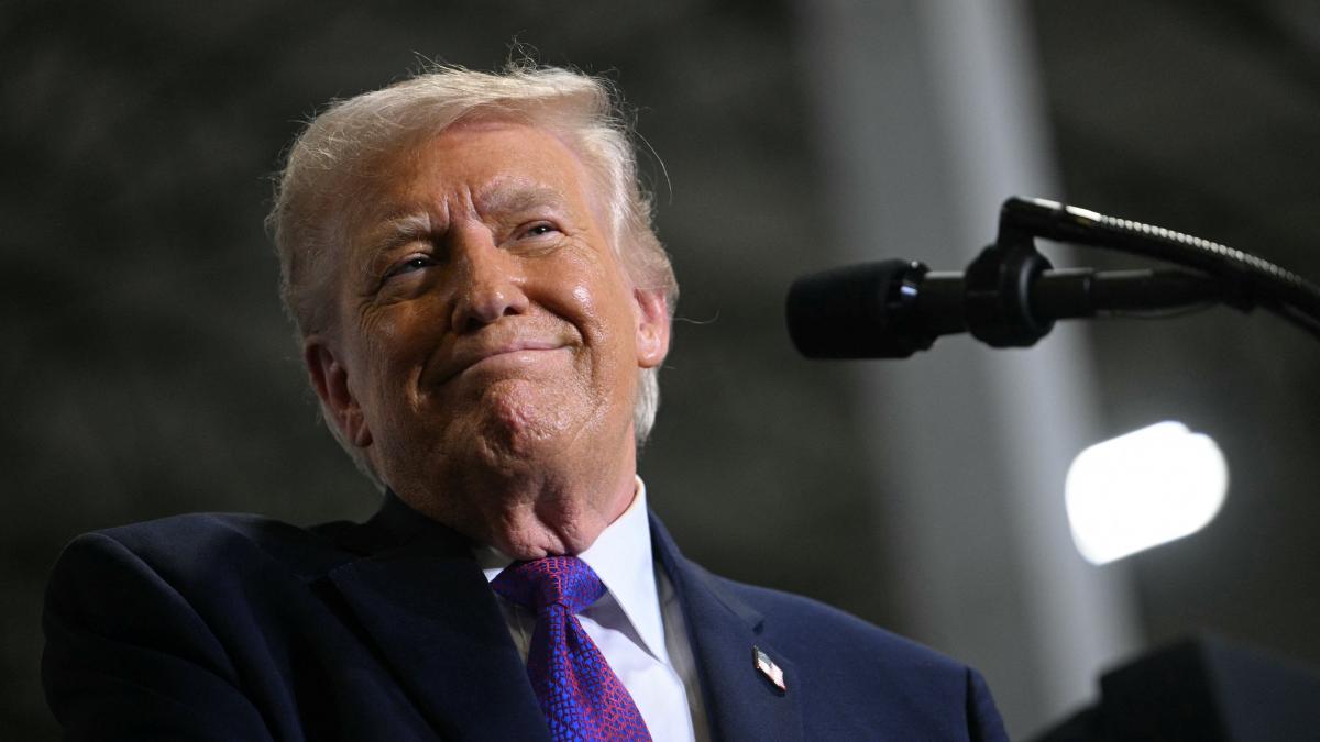 florida accepta sa redenumeasca un aeroport dupa donald trump unde si a mai pus presedintele sua numele