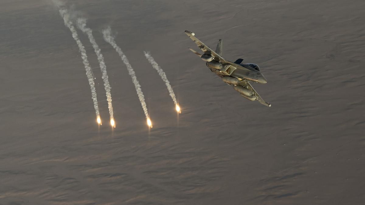 italia si polonia au refuzat sa il ajute pe trump cu baze militare si patriot insula strategica de langa stramtoarea ormuz lovita