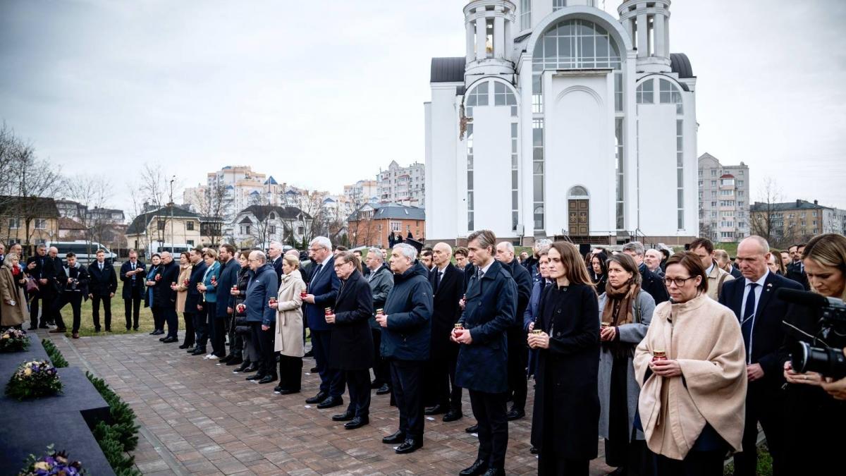 oficiali ue în bucea