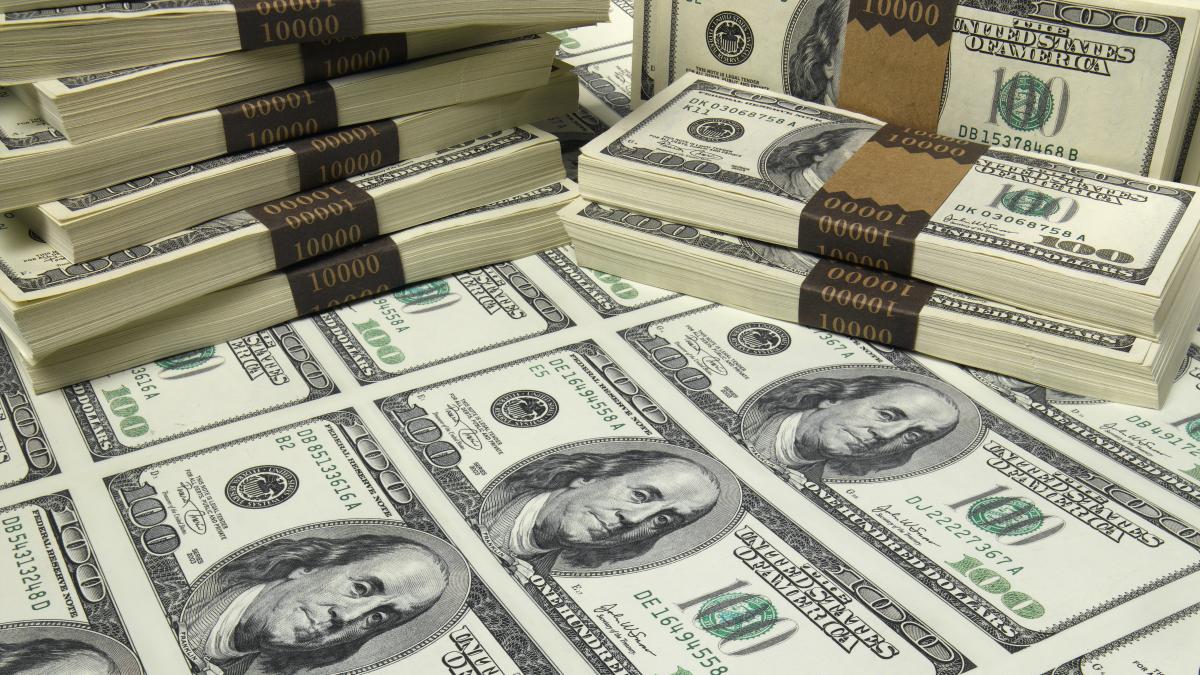 guvernul se imprumuta cu 650 de milioane de dolari de la banca mondiala banii vin intr un moment critic pentru economia romaniei