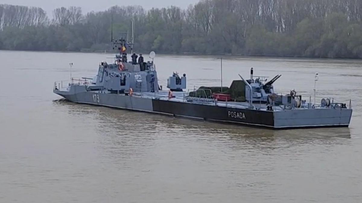 sea shield 2026 militarii romani repeta scenariul invaziei ruse la gurile dunarii imagini cu vedeta blindata posada in timp ce trage