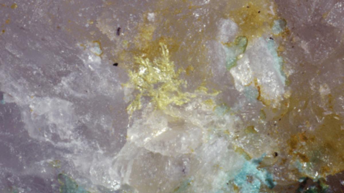 „Delchiaroitul”, un nou mineral unic gasit in muntii Alpi din Italia