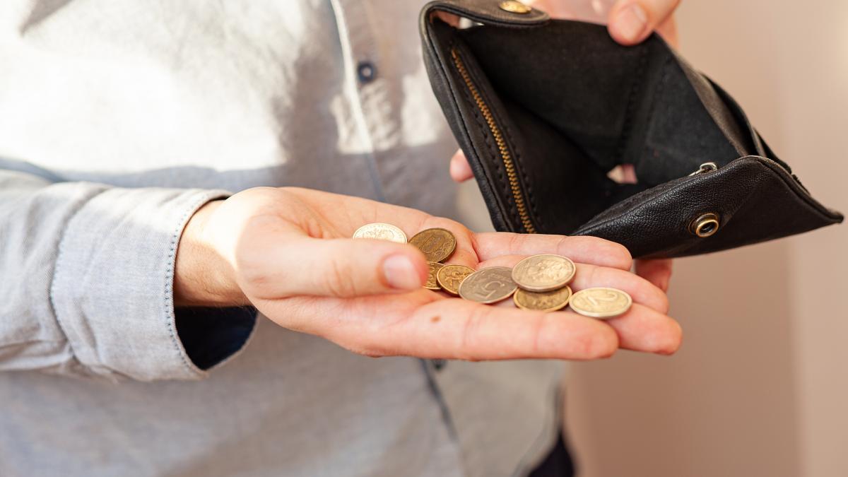 ins veniturile romanilor au crescut spre finalul anului 2025 dar cheltuielile au ajuns la peste 85 din buget