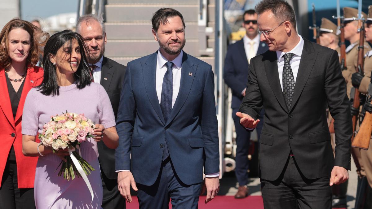 JD și Usha Vance, primiți de Peter Szijjarto.