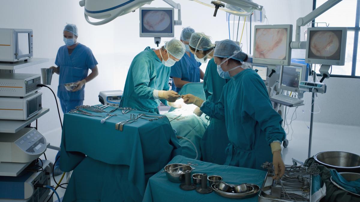 sala de operatii intr-un spital