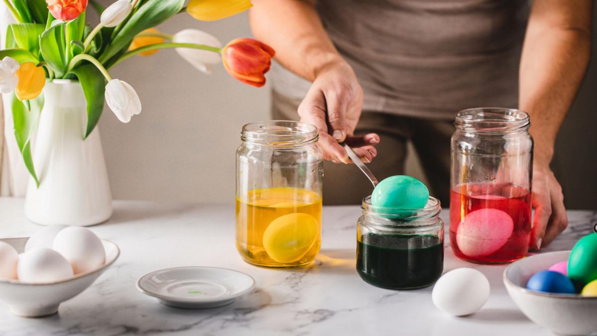 cum fierbi ouale paste fara spargere metoda 7 pasi