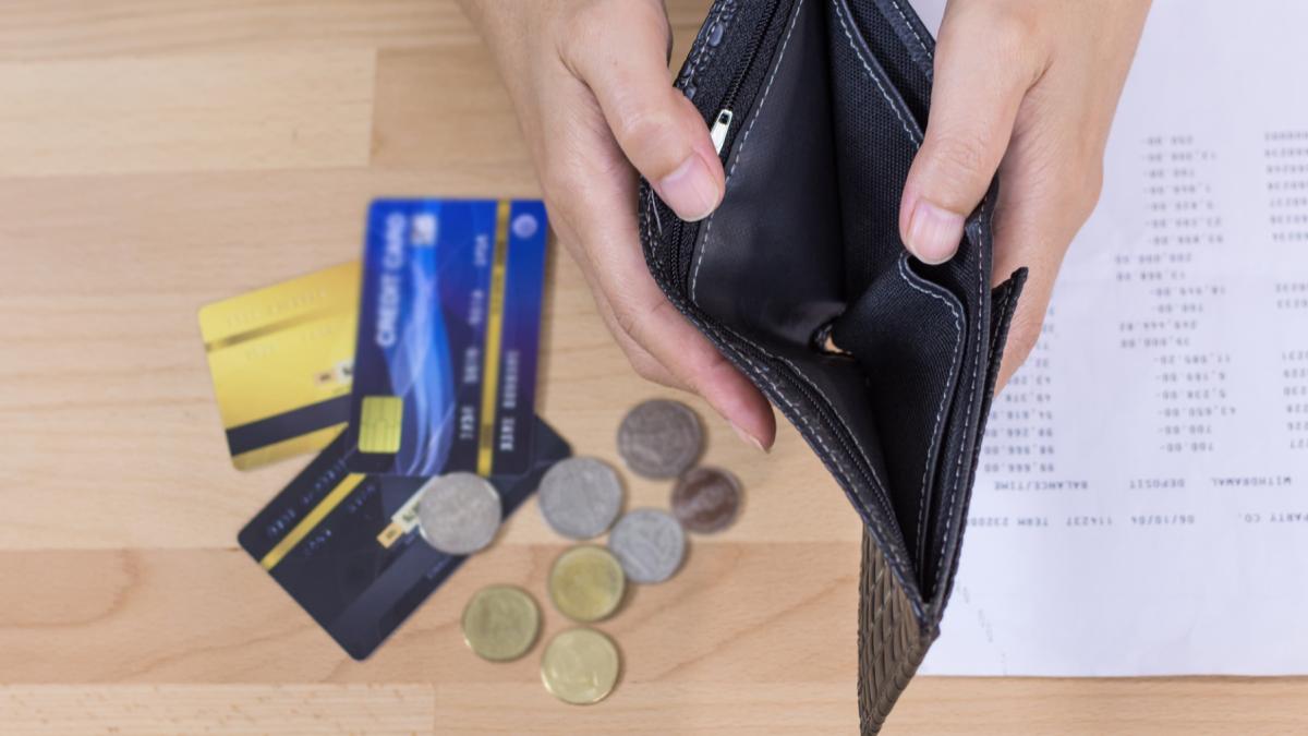 mii de angajati de la liberty galati santierul naval mangalia si romaero isi primesc salariile restante cand le ajung banii in cont