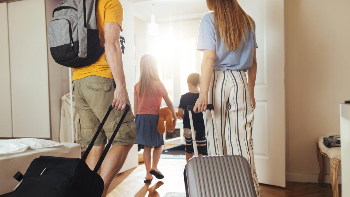 turistii nu mai cumpara vacante in avans ci doar last minute cat costa trei zile de cazare de paste la hotelurile din romania