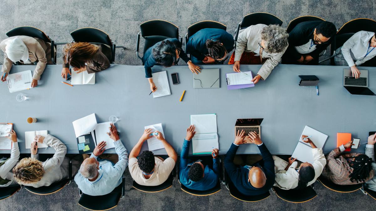 exista multa disperare lucratori calificati dar mai in varsta se reprofileaza in ai ca sa se mentina pe linia de plutire