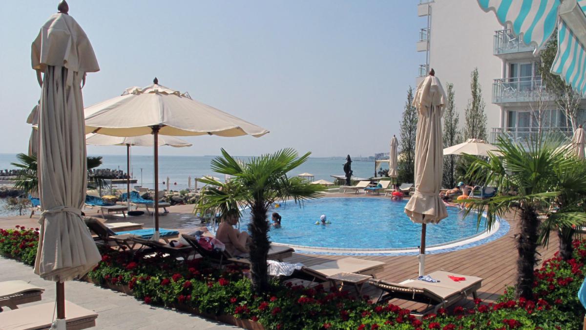 hotel litoral romania cazare piscina marea neagra