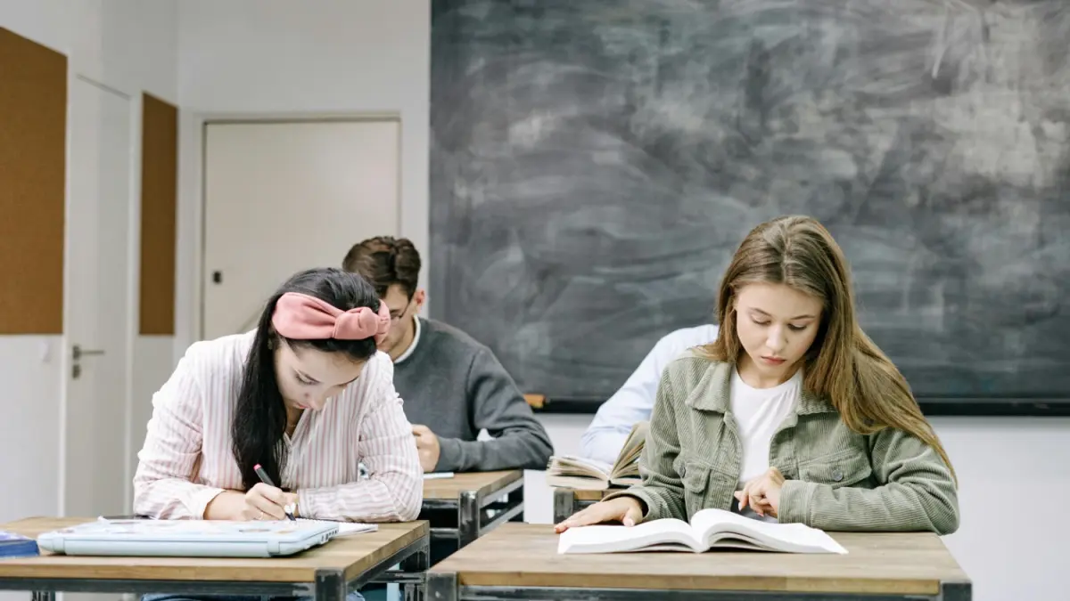 ce nota crezi ca iei la evaluarea nationala alege o simulare si afla cu siguranta