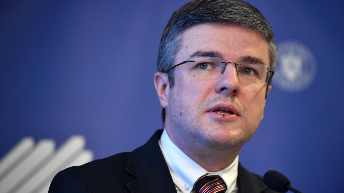 darau dupa ce fmi a revizuit la 0 7 estimarile privind avansul economiei romaniei in 2026 cu criza combustibilului e mai realist