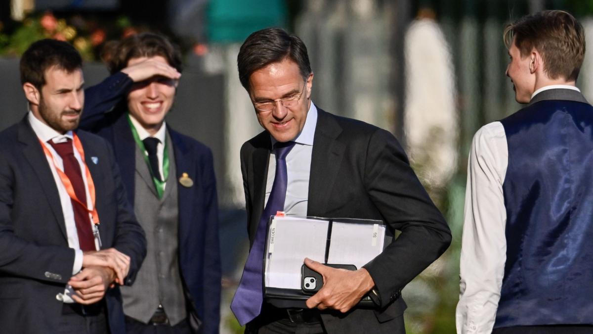 mark rutte la reuniunea grupului  Bilderberg