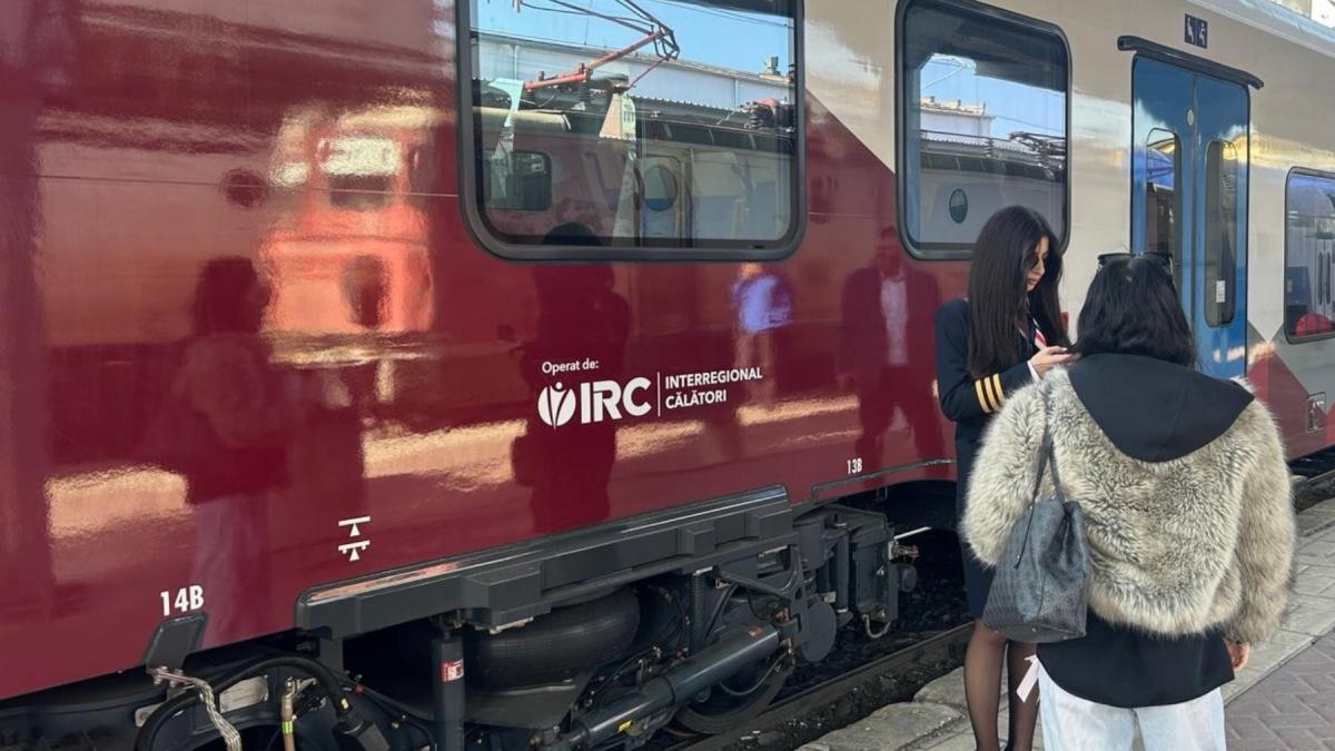tren electric nou coradia stream operator privat pus in circulatie bucuresti brasov 15 aprilie 2026