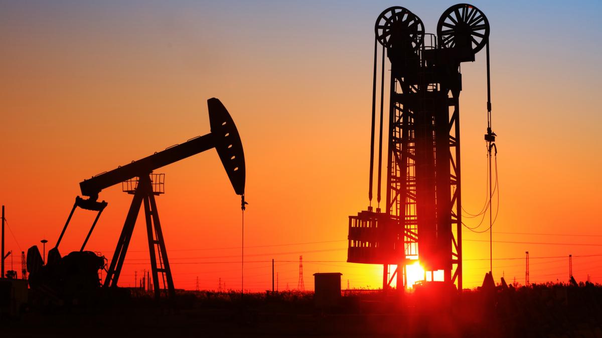 exporturile de petrol ale unei tari membre nato au atins un nivel record in martie inchiderea ormuz un soc semnificativ al ofertei