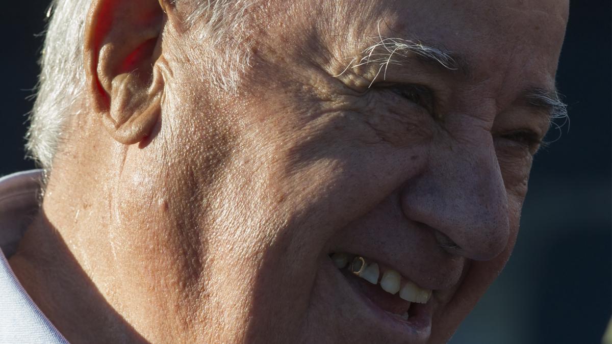 fondatorul zara a devenit cel mai mare magnat imobiliar din lume amancio ortega are o avere uriasa