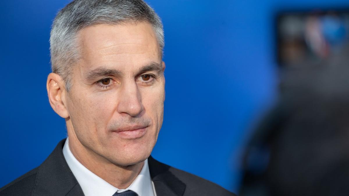 premierul bulgariei anunta ca exista o cantitate enorma de euro falsi cu care se vor cumpara voturi la alegerile de duminica