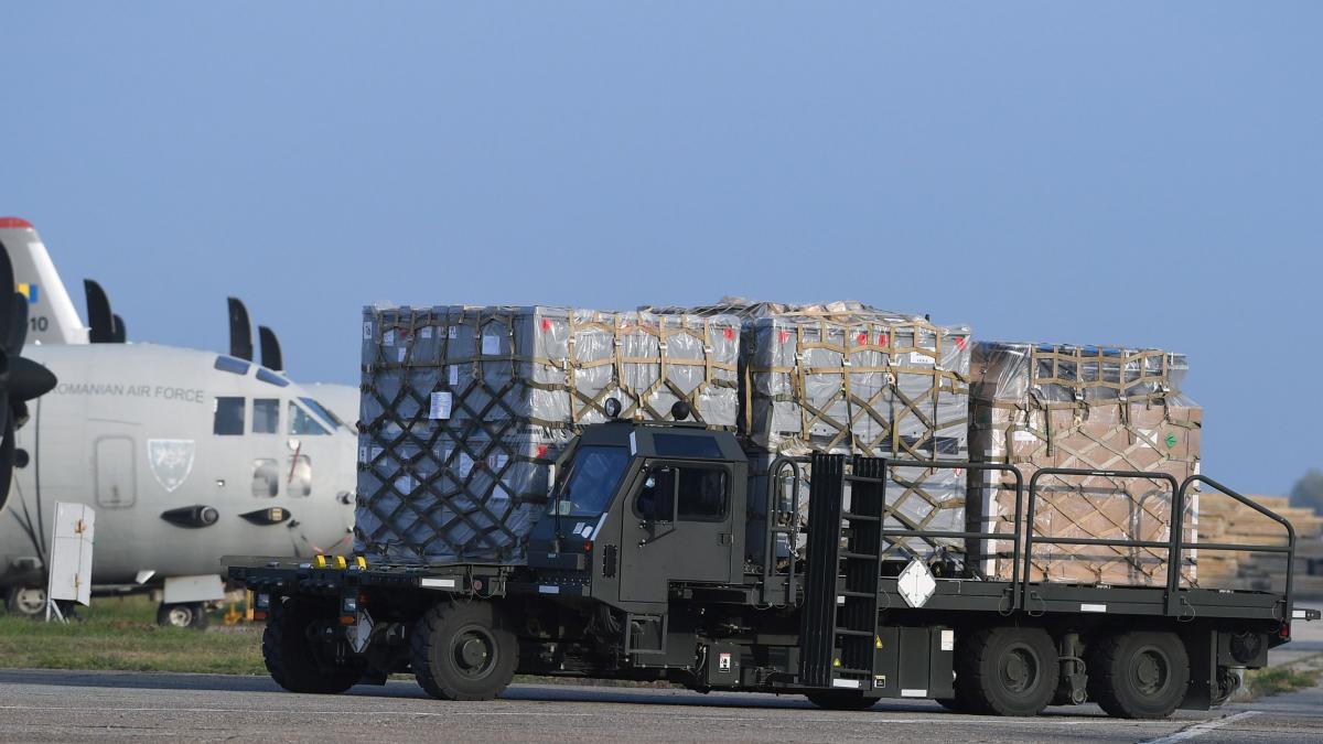 romania trimite 15 tone de ajutoare umanitare in liban transportate cu aeronavele mapn