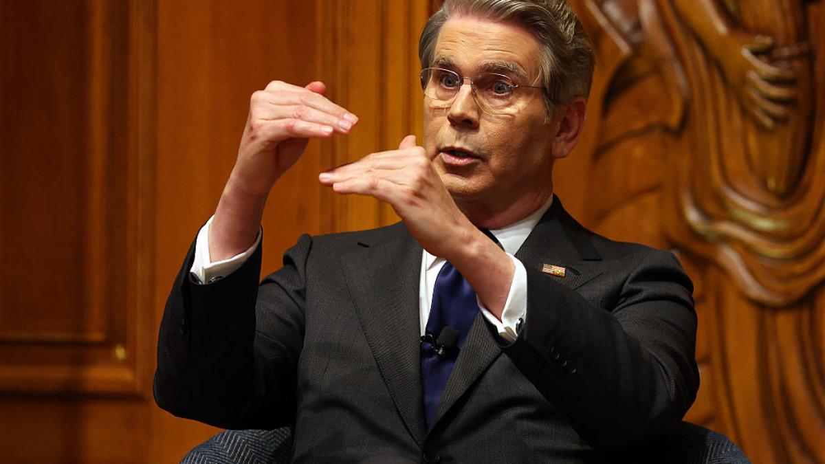 secretarul trezoreriei sua spune ca merita putina durere economica pentru a opri iranul daca o arma nucleara ar lovi londra