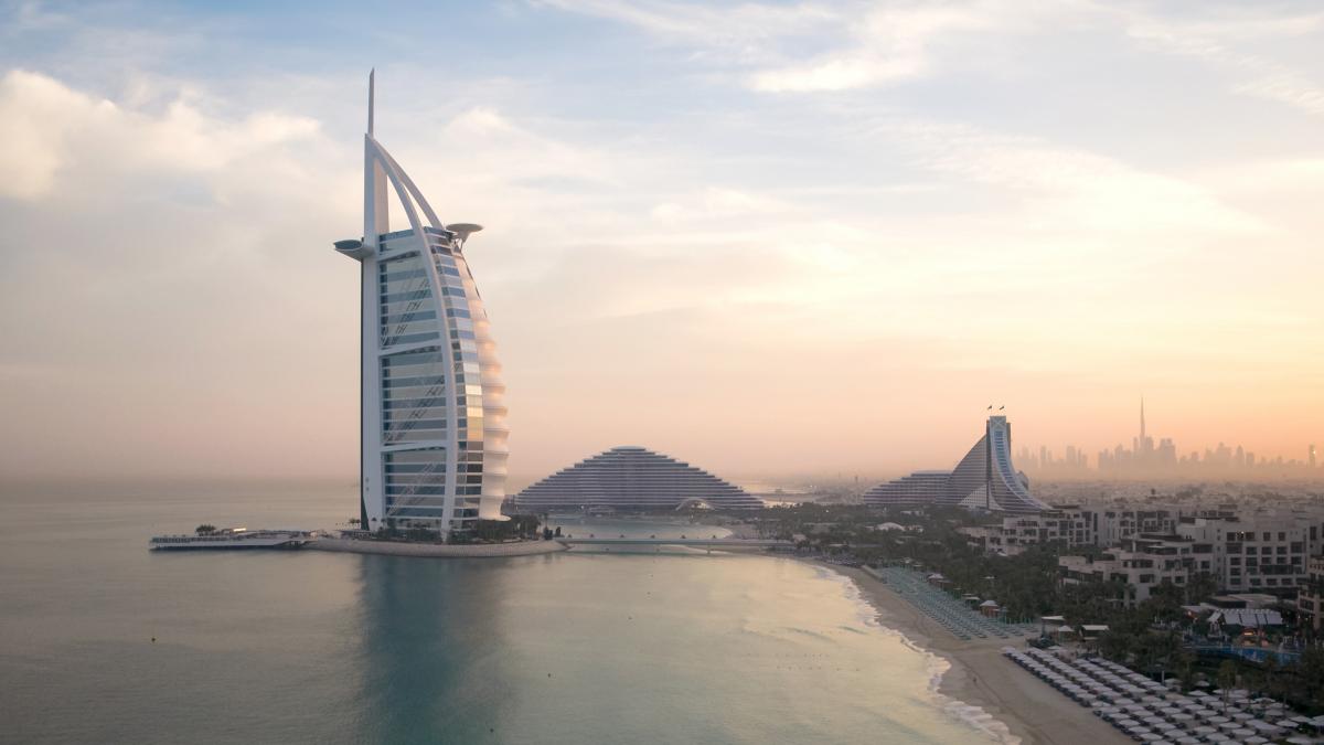 cladire hotel jumeirah burj al arab dubai
