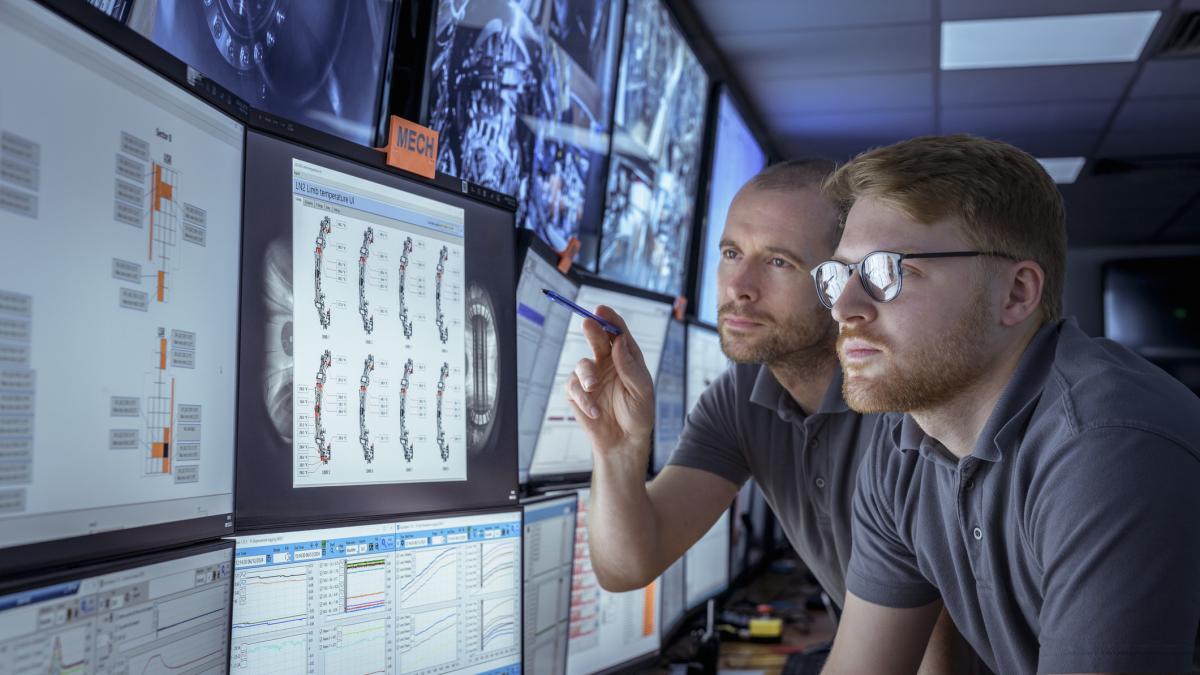 nuclearelectrica si universitatea valahia lanseaza un masterat dedicat industriei nucleare