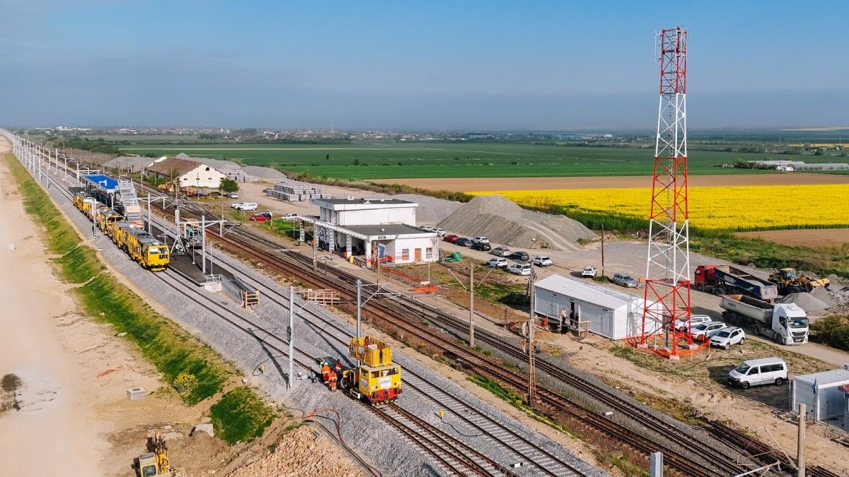 un nou tronson de aproape 10 km de cale ferata modernizata a fost dat in circulatie intre lugoj si timisoara