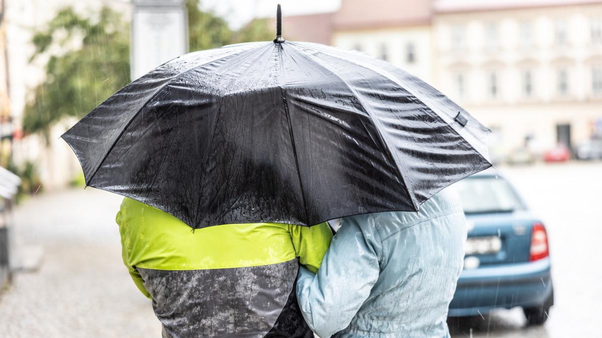 alerta de vreme rea anm a emis un cod galben de vant valabil in 20 de judete si un cod galben de ninsori la munte