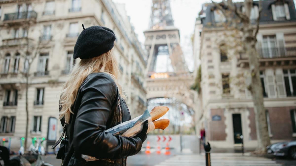 tanara baghete paine franta paris