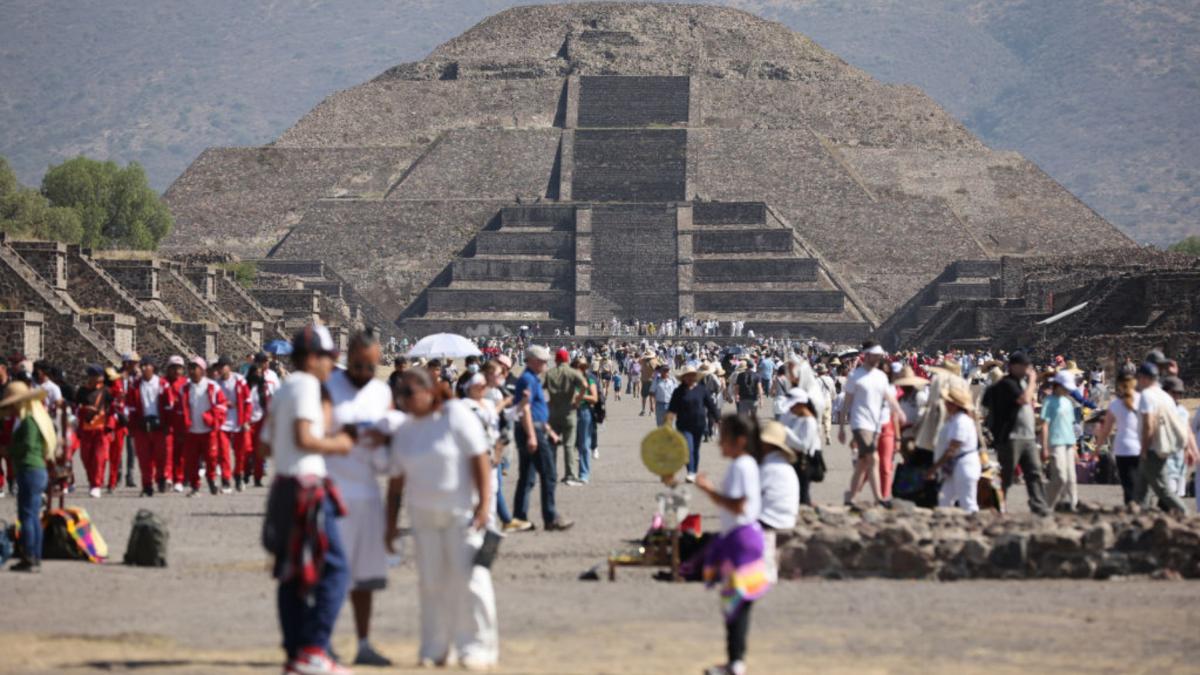 atac armat la piramidele antice teotihuacan din mexic printre victime se afla mai multi turisti straini